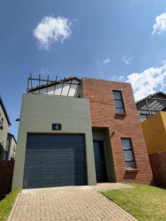 4 Bedroom Townhouse