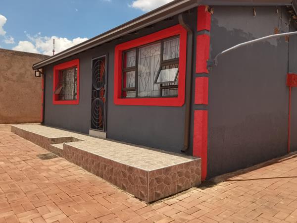 2 Bedroom House