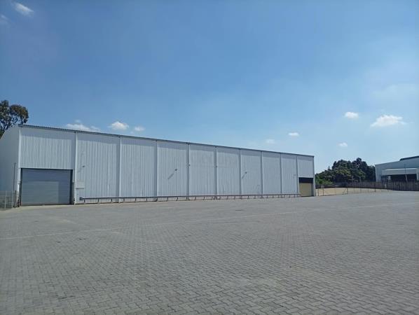 1 703 m² Industrial space
