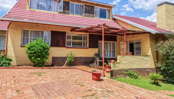 5 Bedroom House