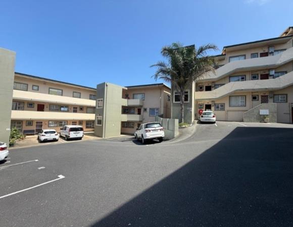 2.5 Bedroom Apartment