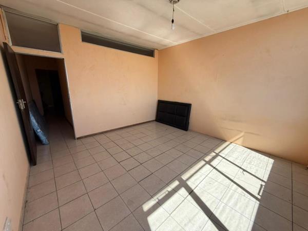 5 Bedroom Apartment