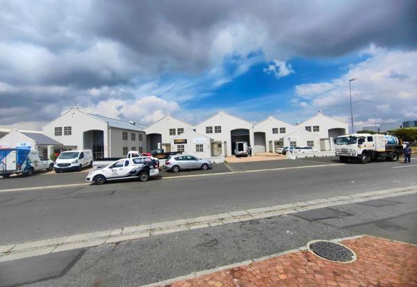 200 m² Commercial space