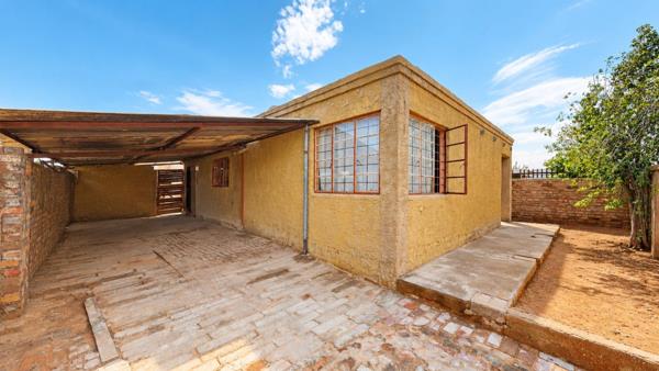 2 Bedroom House