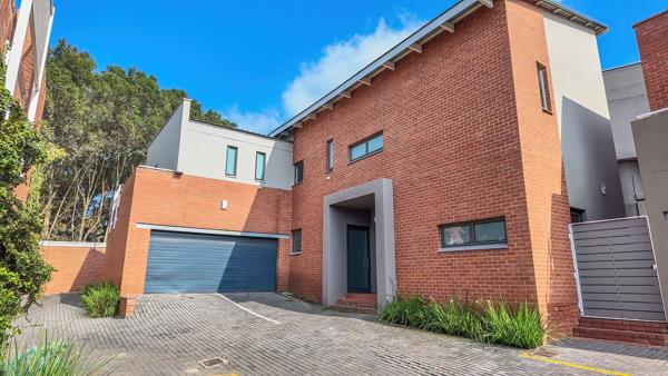 4 Bedroom Townhouse