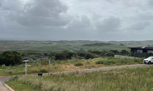 1 893 m² Land