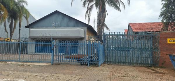 2 000 m² Commercial space