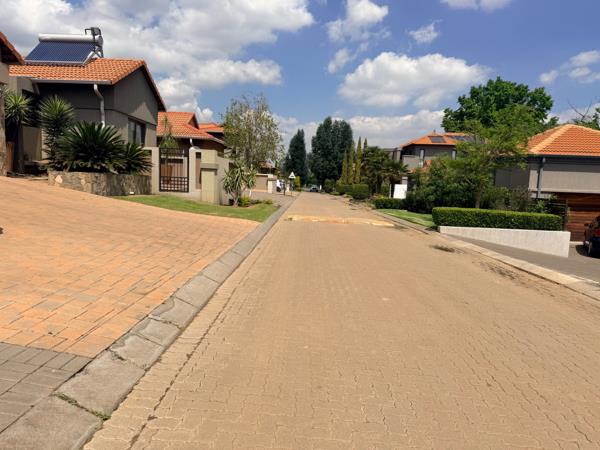 867 m² Land
