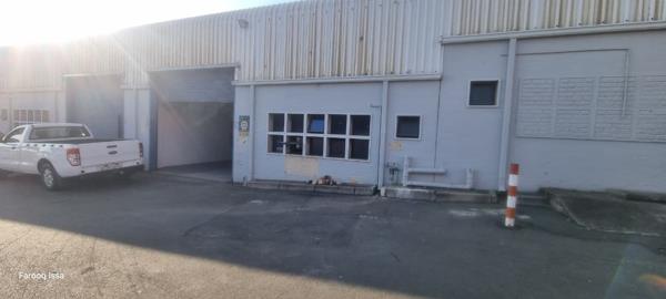374 m² Industrial space
