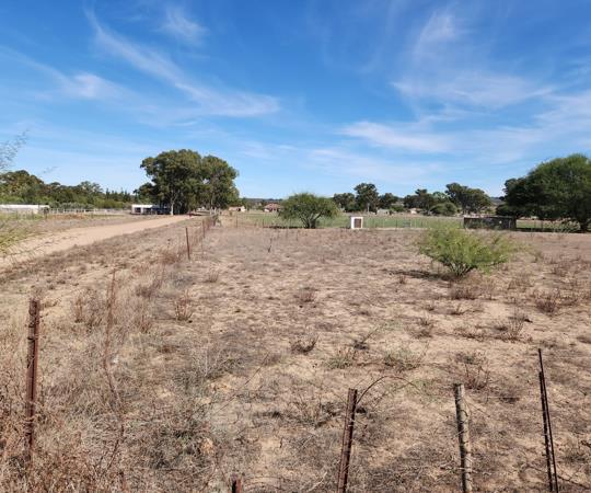 827 m² Land