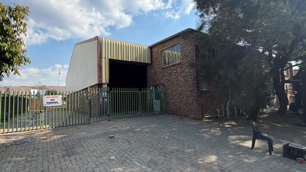 350 m² Industrial space