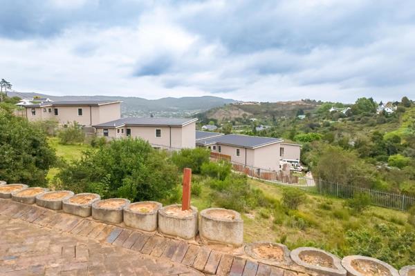 831 m² Land