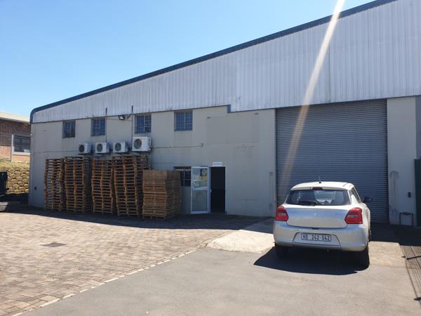 705 m² Industrial space