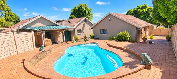 5 Bedroom Simplex