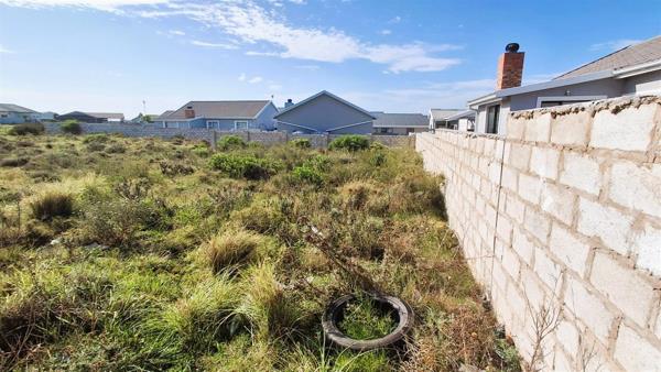 437 m² Land