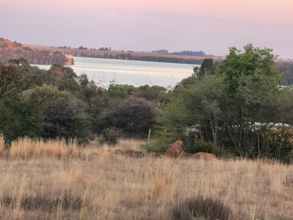 1 379 m² Land