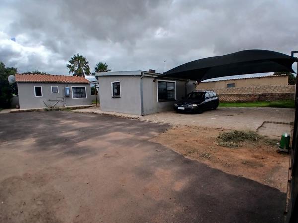 8 Bedroom House