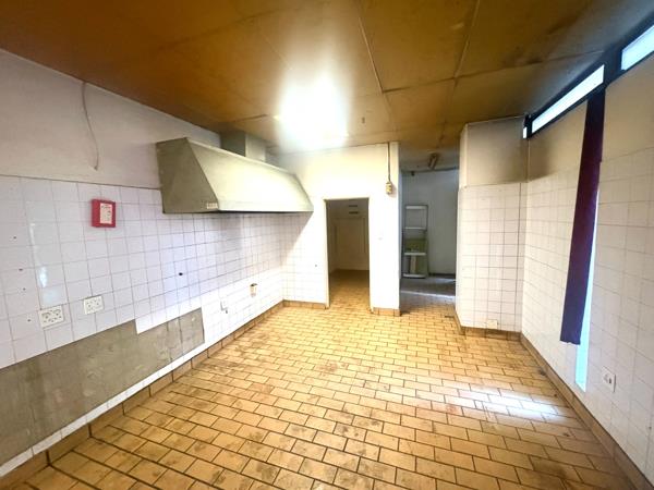 100 m² Retail Space