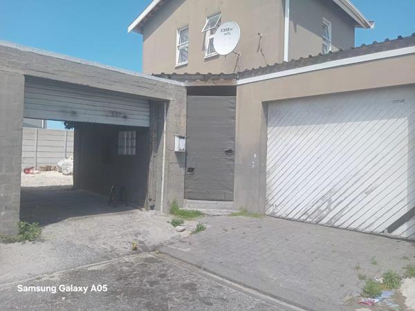 2 Bedroom House