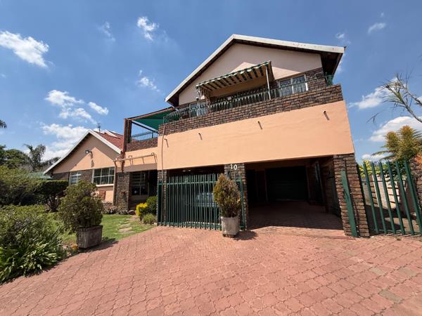 6 Bedroom House
