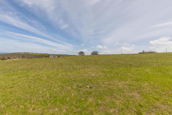 692 m² Land