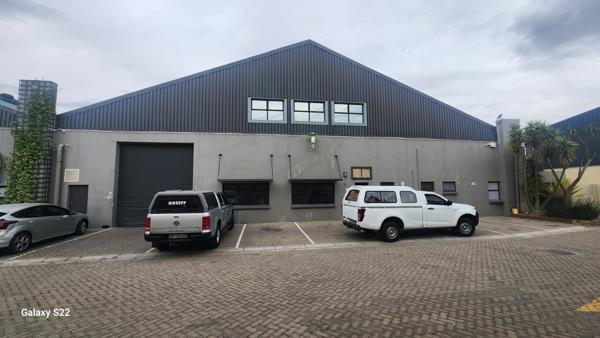 1 054 m² Industrial space