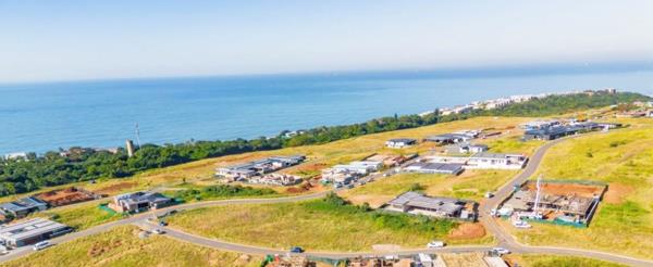 1 007 m² Land
