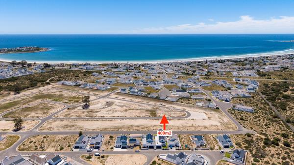 400 m² Land