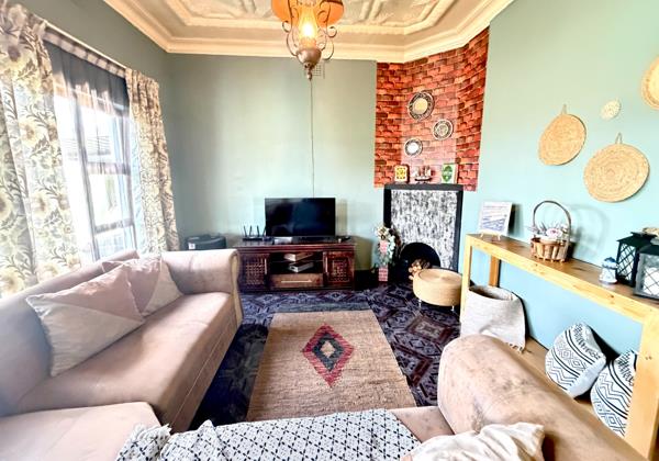 2 Bedroom House
