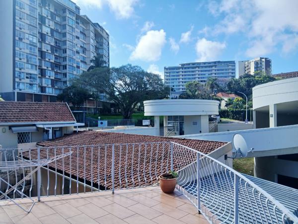 4.5 Bedroom Apartment