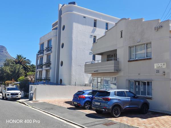 2 Bedroom Apartment in Vredehoek