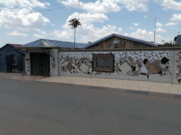 1 Bedroom House