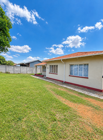 8 Bedroom House