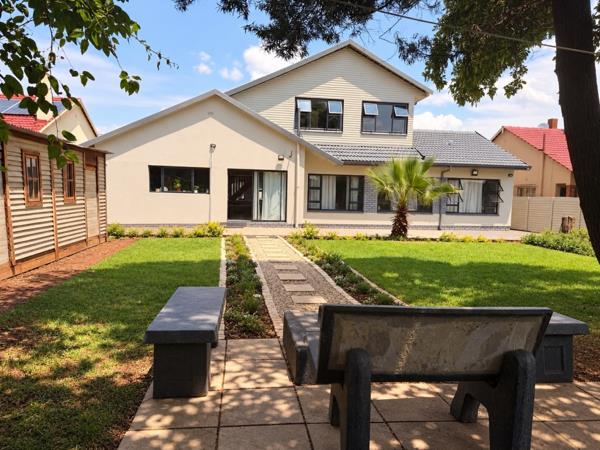 5 Bedroom House