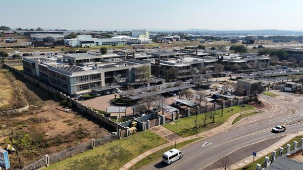 411 m² Commercial space