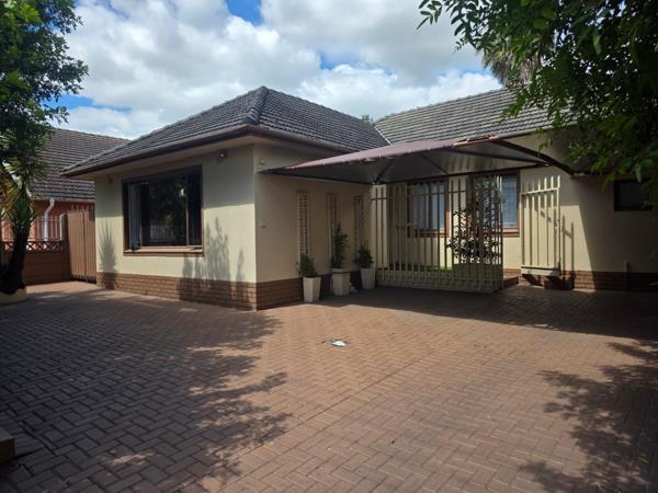7 Bedroom House
