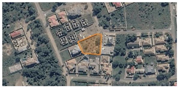 1 400 m² Land