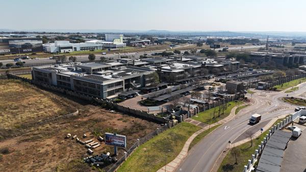 484.5 m² Commercial space