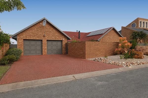 6 Bedroom House