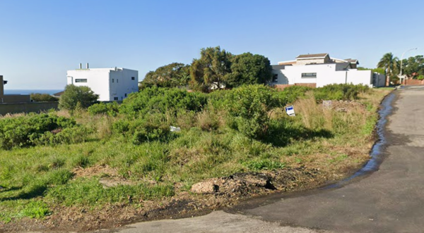 732 m² Land