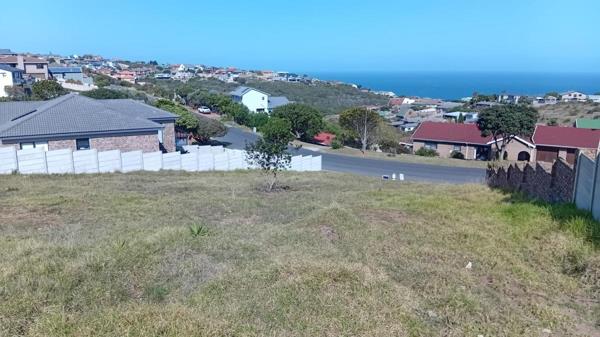 975 m² Land