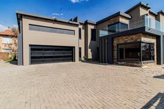 7 Bedroom House