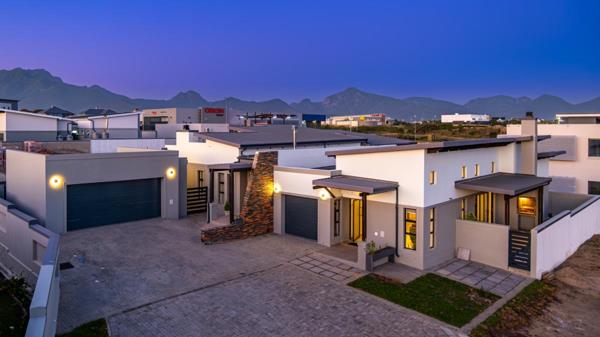 5 Bedroom House