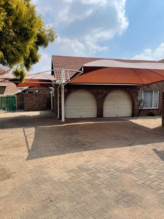 3 Bedroom Townhouse