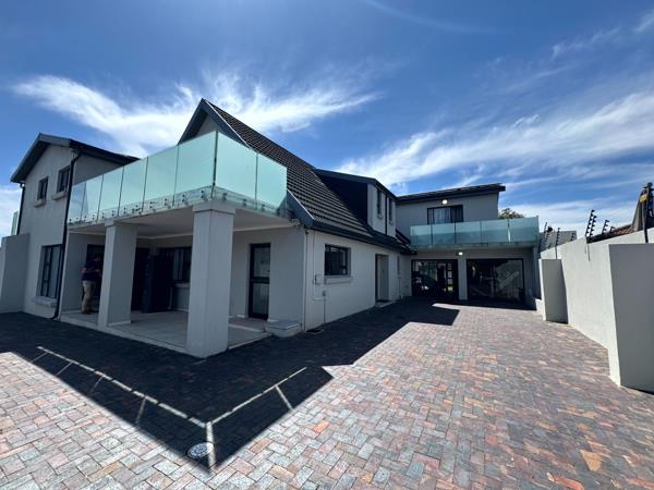 8 Bedroom House