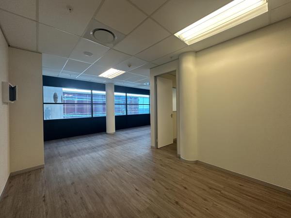 65 m² Commercial space