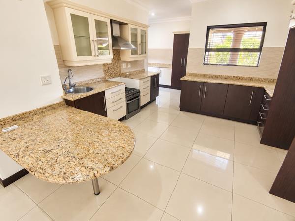 3 Bedroom Townhouse for sale in Izinga Estate | T5655739 | Private Property