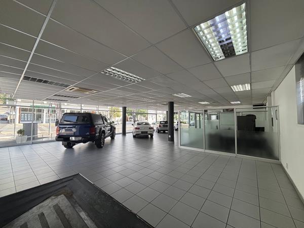 1 020 m² Commercial space