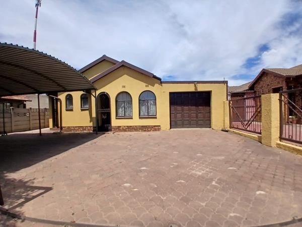 6 Bedroom House