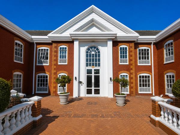 282 m² Commercial space